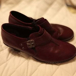 SHOE BOOT SIZE 9. 2"  HEEL